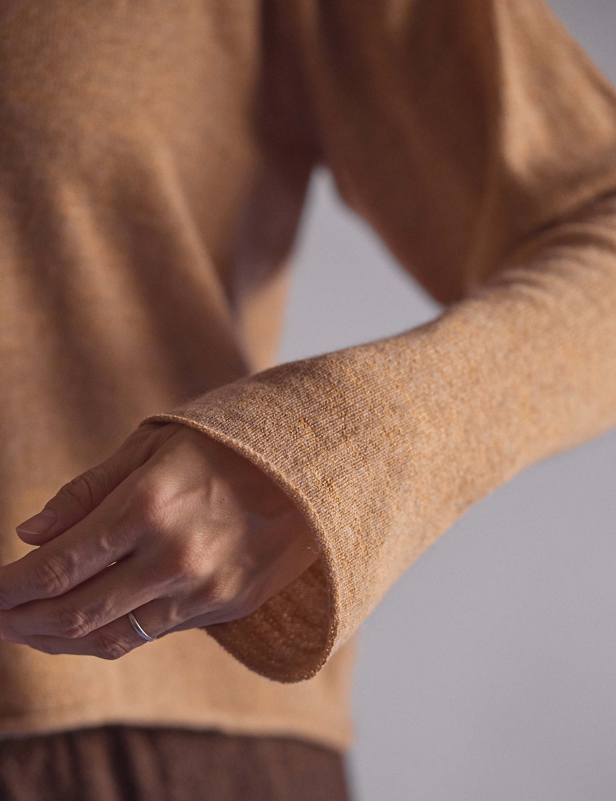 ヨーガンレール2020年未使用クーマラムのニット 11.エリシルクカシミヤのレディスニット(sale) / ヨーガンレール