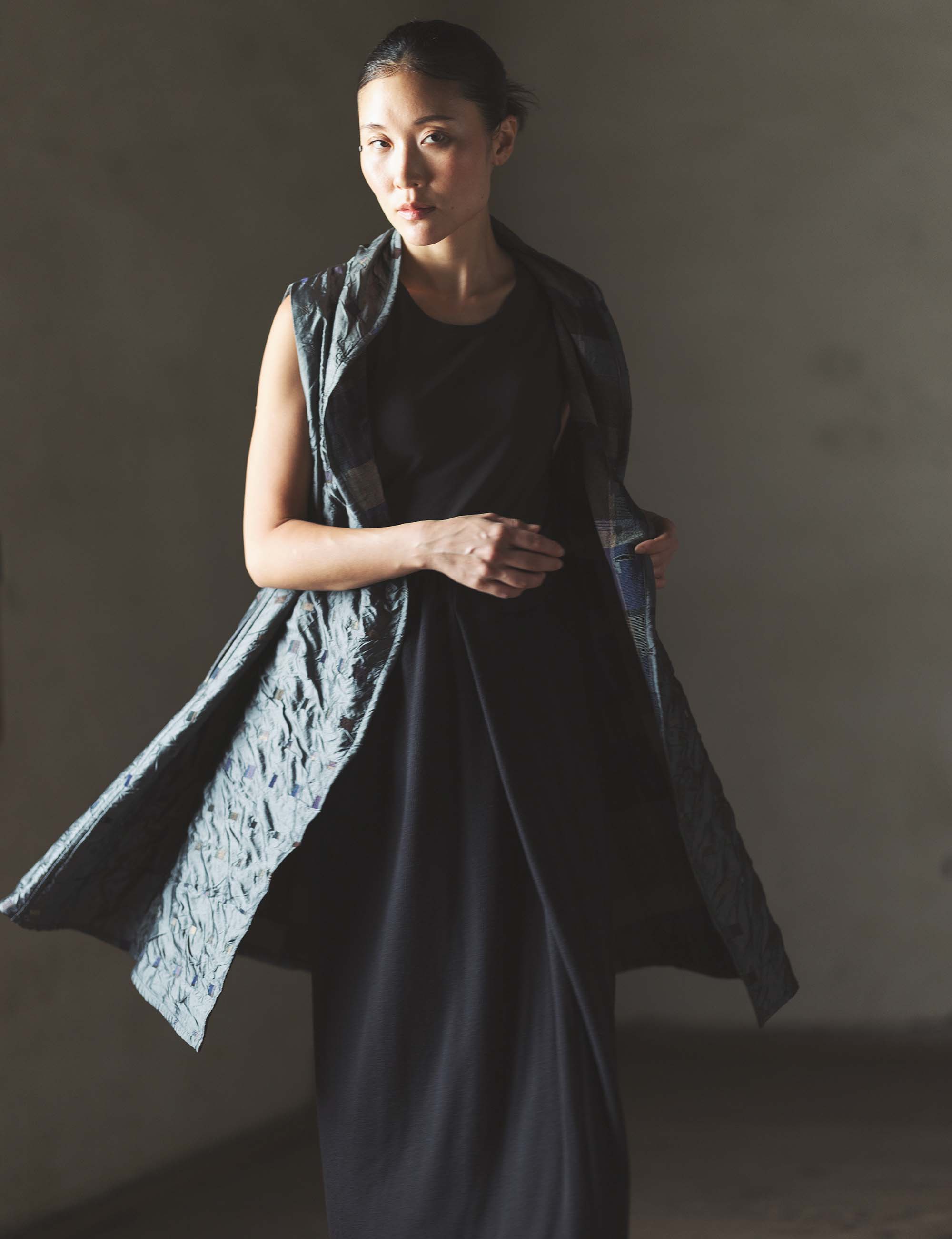 シルクウール二重織りのレディスベスト / ヨーガンレール | ヨーガン