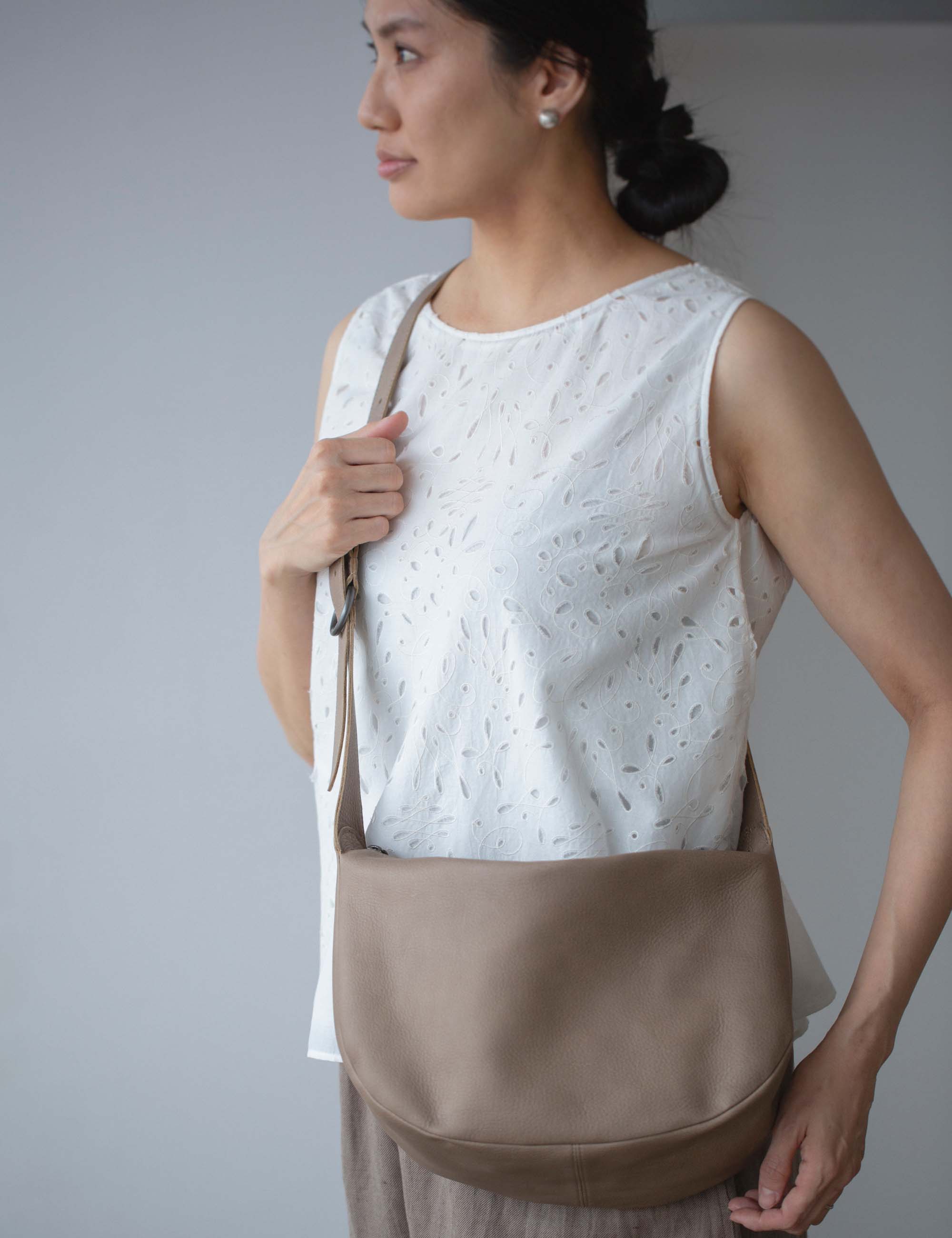 限定値下げヨーガンレール　牛革ショルダーバック 牛革ミニショルダーバッグ☆ヨーガンレール | ヨーガンレール