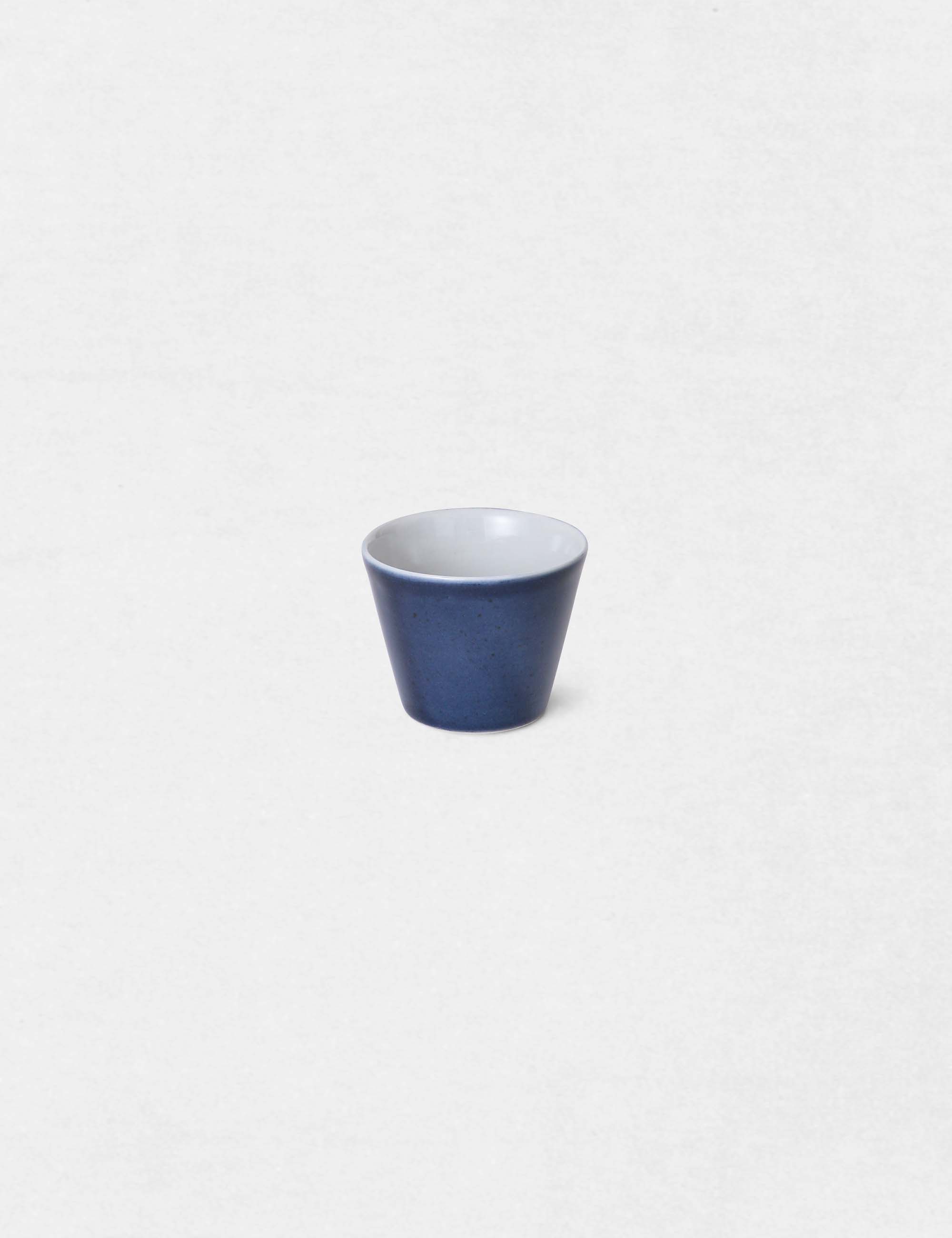 白磁 瑠璃磁のカップ / ババグーリ