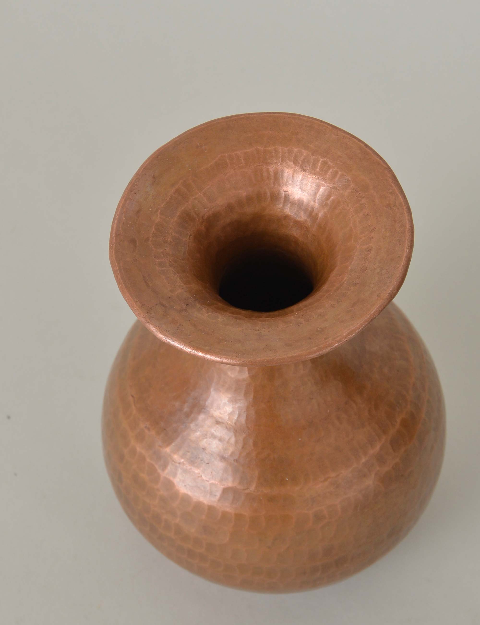 銅の壺 / ババグーリ