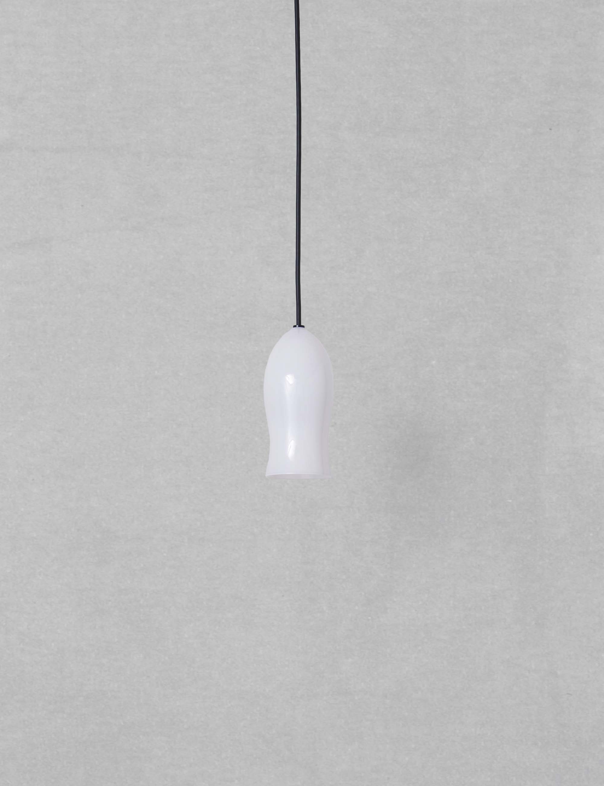 宙吹きガラスのペンダントランプ (クリア) / ババグーリ | ヨーガン